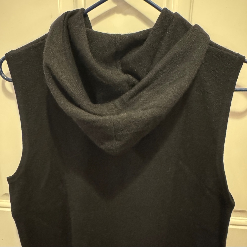 RARE Neiman Marcus Cashmere Black Hooded Zippered Vest 100% Cashmere Size L - Picture 10 of 11